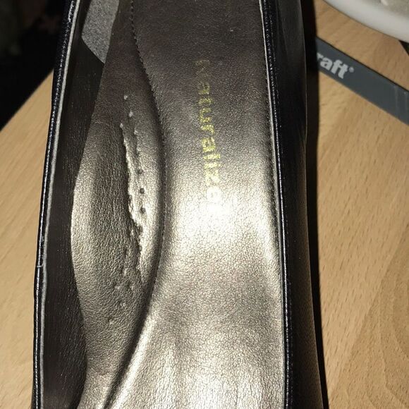Naturalizer brand preloved pre owned good condition black heeled dress shoes - Picture 4 of 9